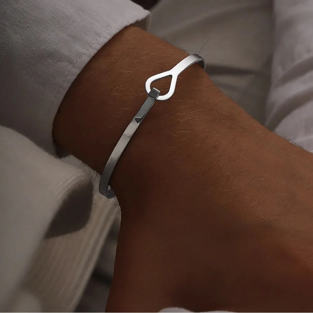 Waldor & Co. silver bangle